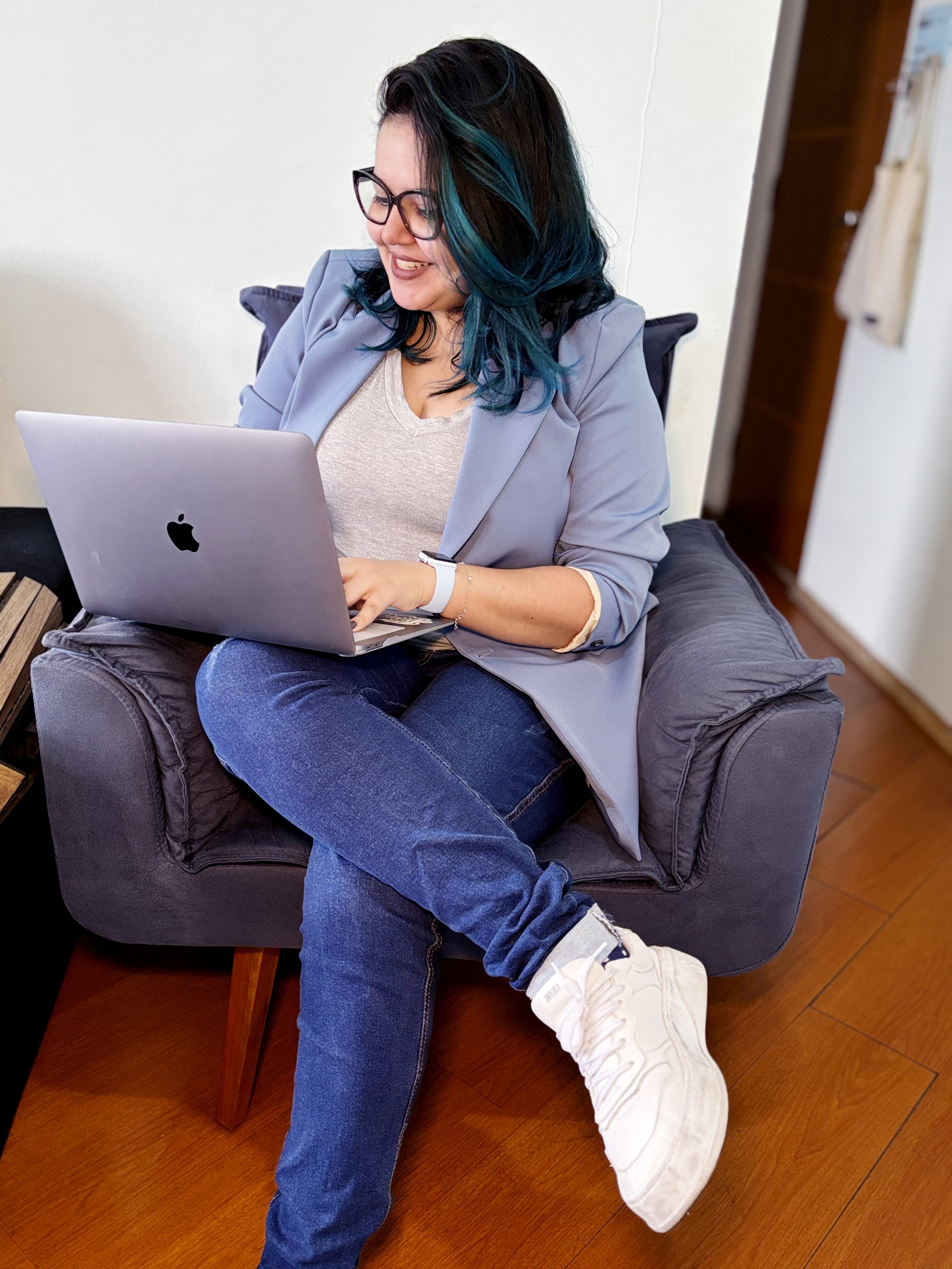 Priscila Albuquerque Logo